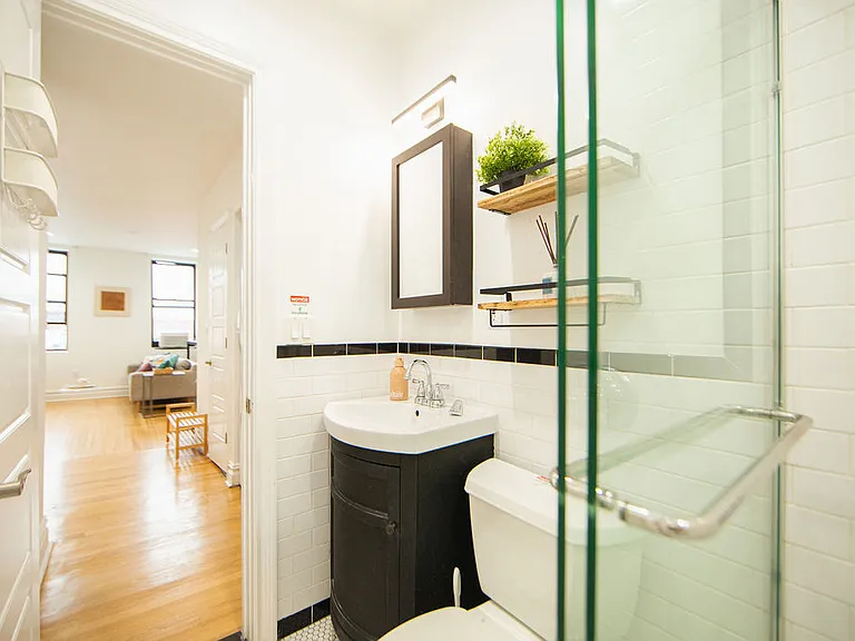 111 Greenpoint Ave #A2 — Photo 25