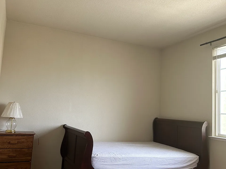 Eastlake Cir