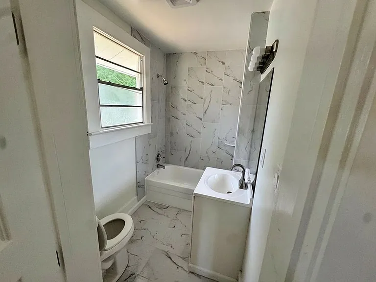 611 Dauphin Island Pkwy — Photo 4