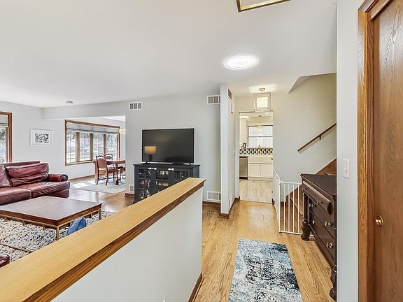 5th image of 2308 N 77th Ave