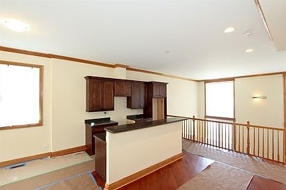 3rd image of 3120 S Giles Ave
