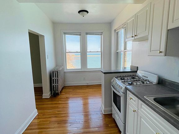 2nd image of 1012 W Loyola Ave #3
