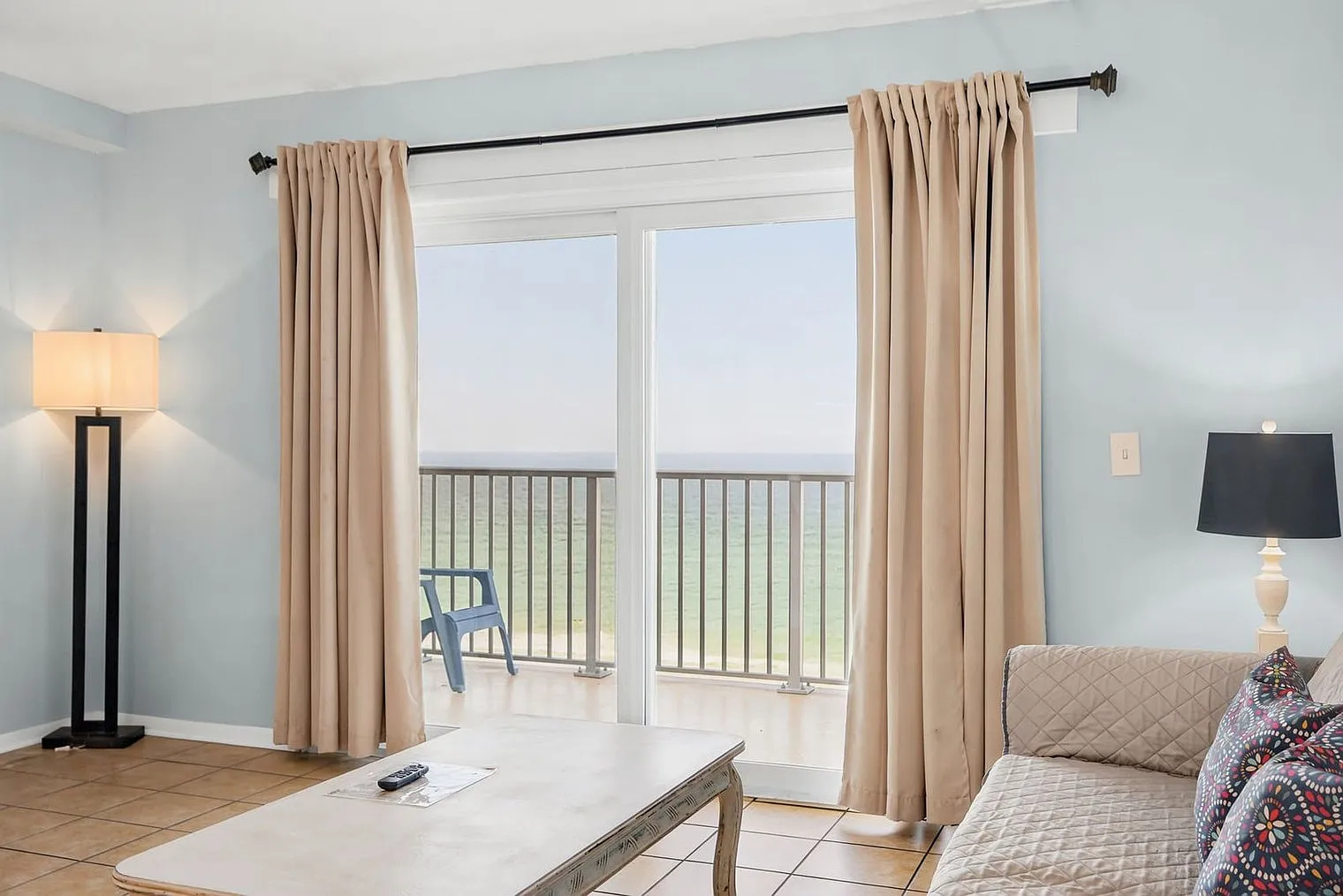 1 bed, 1.0 bath, 731 sqft, $1,358 — Photo 3