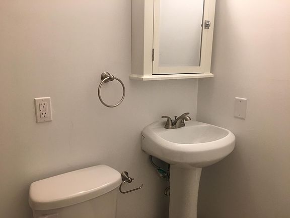 3rd image of 2424 4th Ave S #15002227