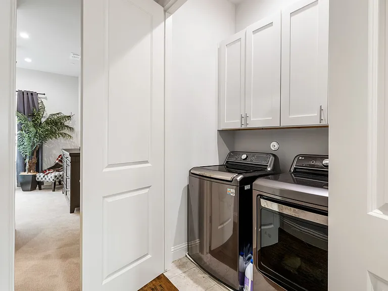101 Decker Dr #606 — Photo 21