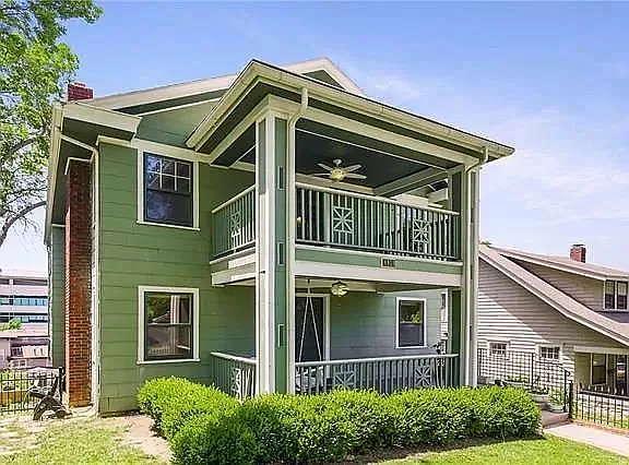 4938 Forest Ave — Photo 40