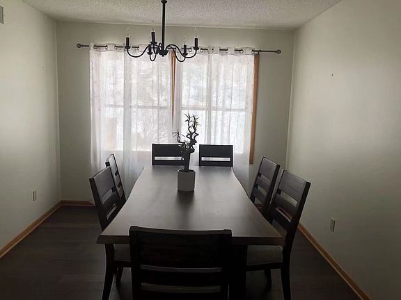 5th image of 1951 Fox Valley Dr SW