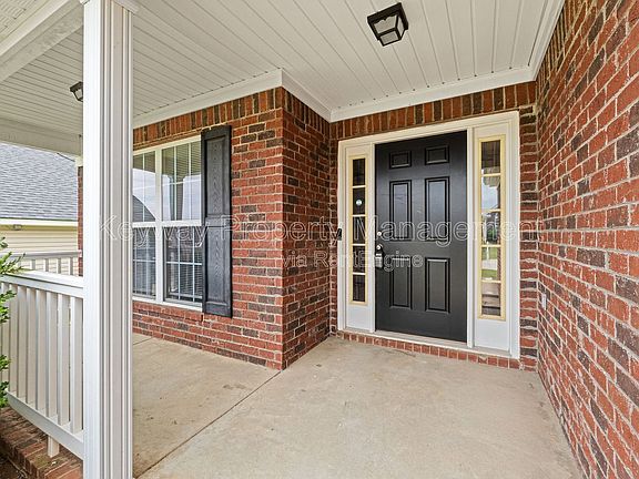 2nd image of 313 Elbrus Way