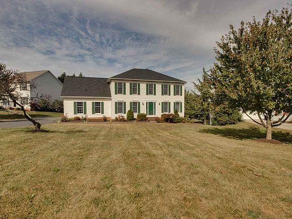 2nd image of 1521 Gilmer Cir