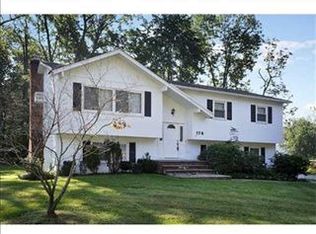 173 Waters Edge, Valley Cottage, NY 10989