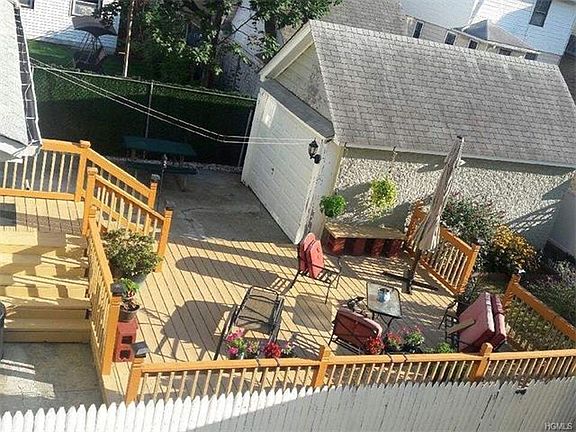 4th image of 10438 209th St