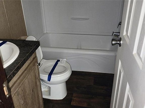 3rd image of 3520 Murrell Dr