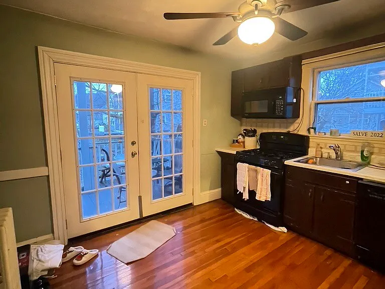 94 Beechcroft St #1 — Photo 2