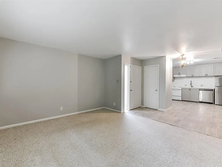 6305 Deerwood Rd — Photo 11