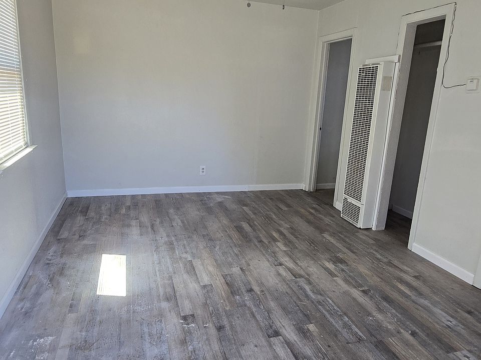 2nd image of 1114 B St