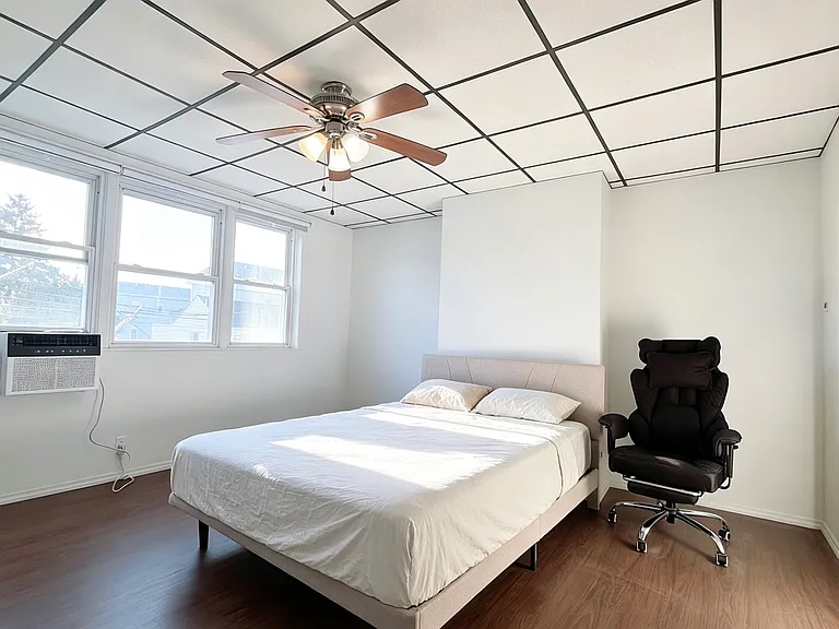110 Grant Ave #3 — Photo 2