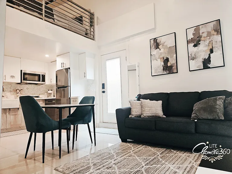 10416 Garden Grove Ave #B — Photo 1