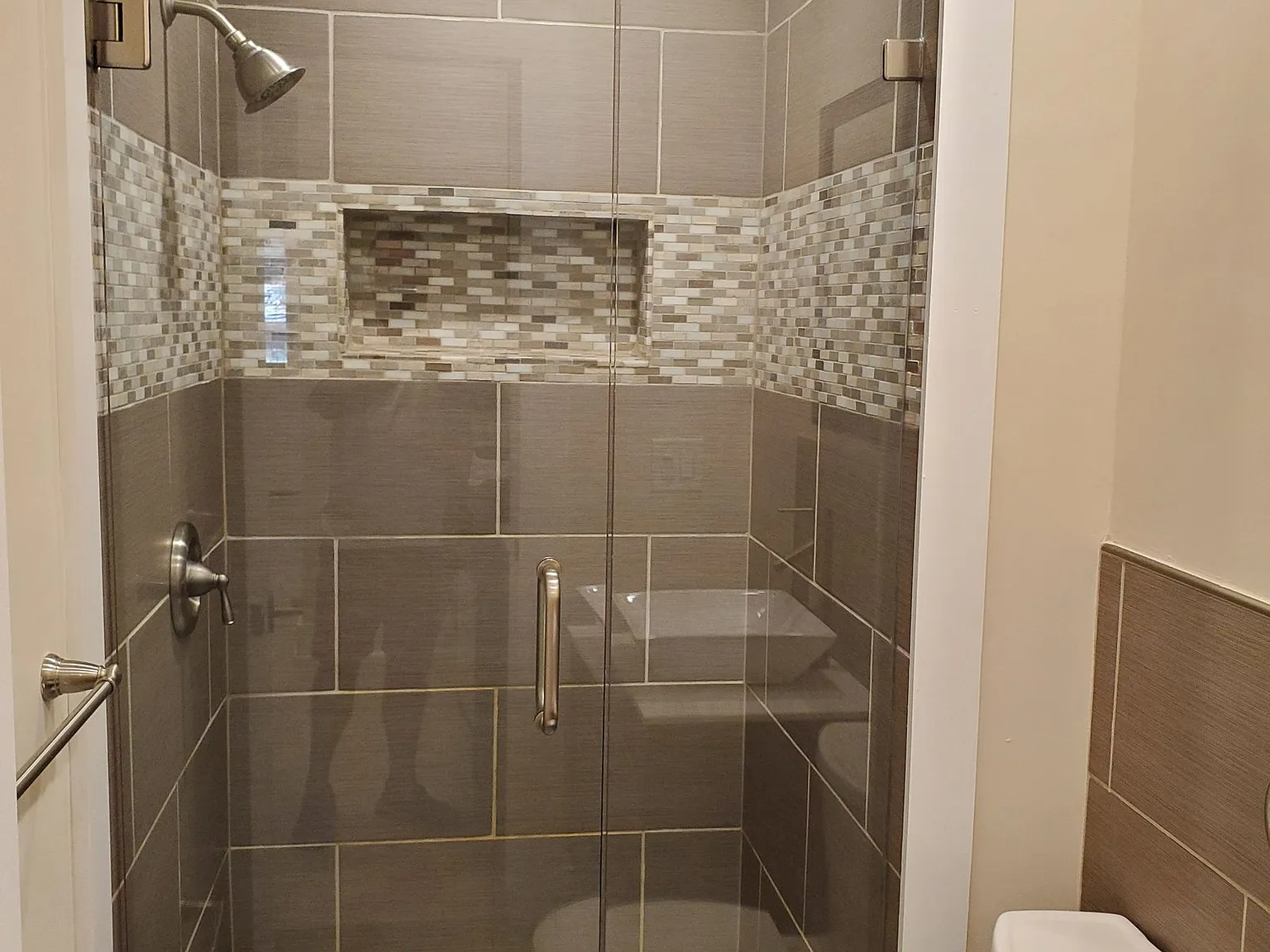 149 Peachtree Cir NE — Photo 3