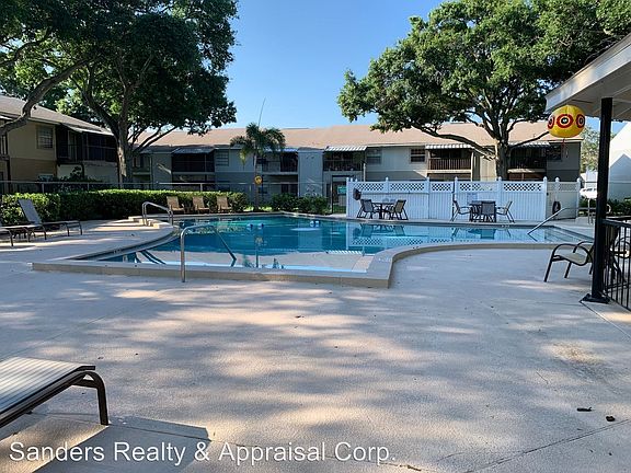 3rd image of 4513 S Oak Dr Unit Q41b