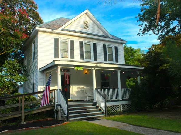 17013 Courthouse Rd, Cape Charles, VA 23310