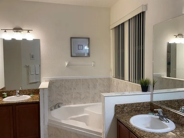 1010 Tourmaline Dr — Photo 17