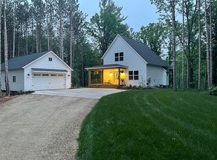 1594 N Fitzgerald Ave, Hesperia, MI 49421