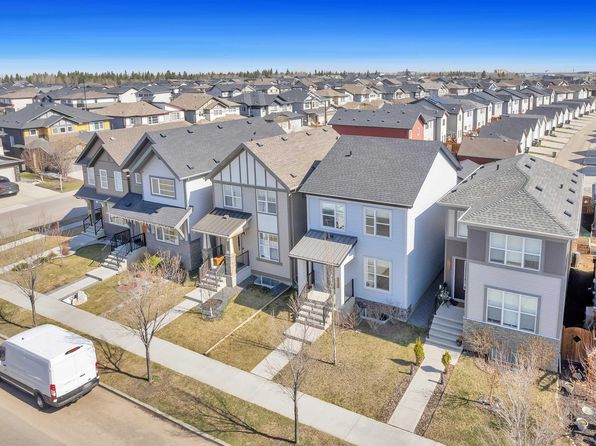 2023 Cavanagh Dr SW, Edmonton, AB T6W 3M6