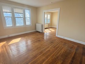 62 Fairfield St, New Haven, CT