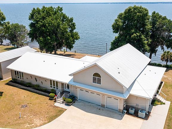 4th image of 1034 Margaret Dr