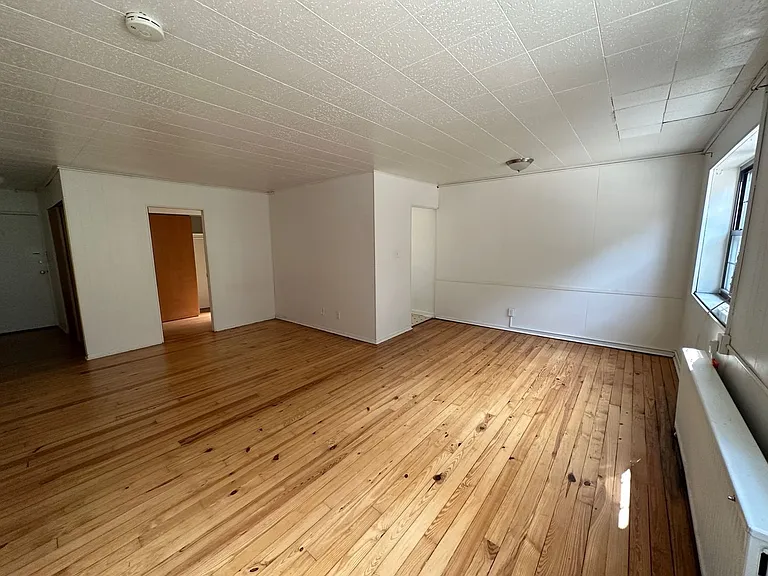 5424 Fifth Ave — Photo 92