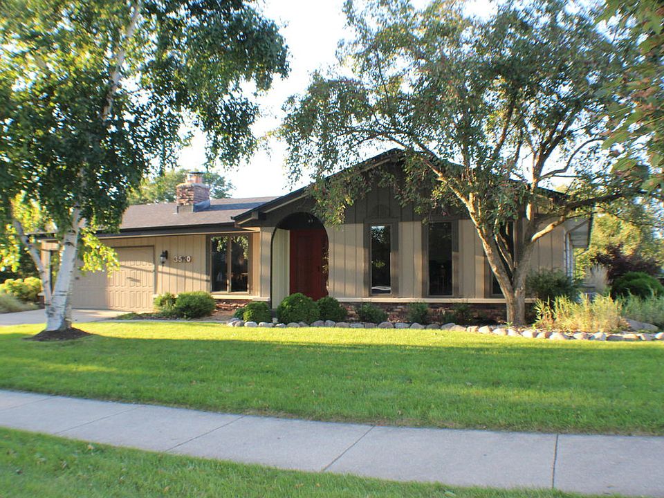 1st image of 3520 W Southwood Dr