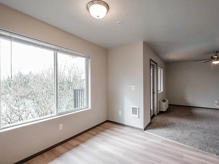 Jefferson Terrace Apartments — Photo 37