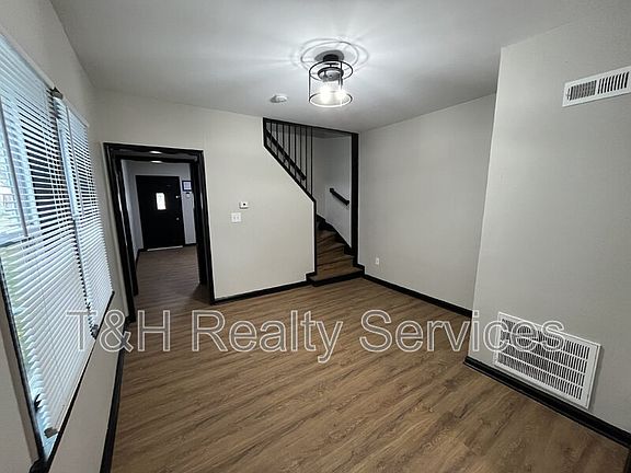5th image of 1409 S Alabama St