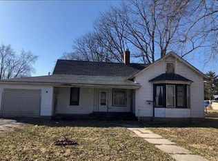 301 S Madison St, Ramsey, IL 62080