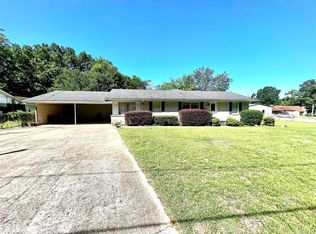 1665 Nix Ave, Camden, AR 71701