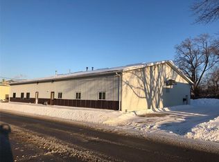 1253 Rockford Rd SW, Cedar Rapids, IA 52404