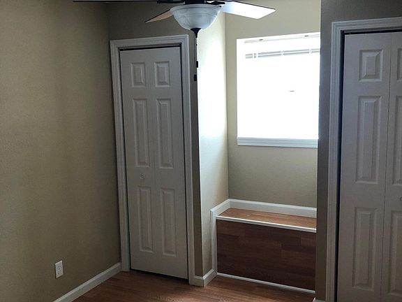 4th image of 205 N Mill St APT 1