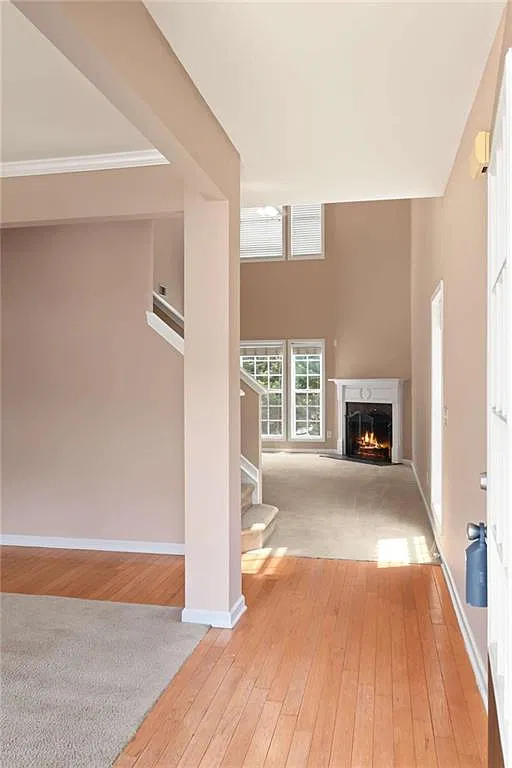 5 bed, 4.0 bath, 2027 sqft, $2,500 — Photo 4