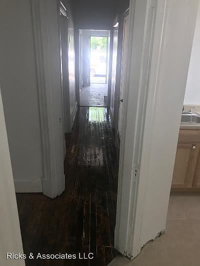 1st image of 1427 Oakwood Ave #2