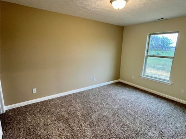 8128 Kepley Drive NE UNIT 9, New Salisbury, IN 47161