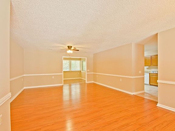 5th image of 1 Creekdale Ct
