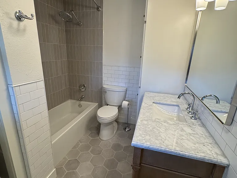 3754 W 5th St — Photo 13