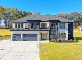 23 Deer Canyon Dr, Auburn, GA 30011