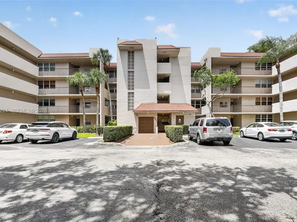 1931 Sabal Palm Dr APT 203, Davie, FL 33324