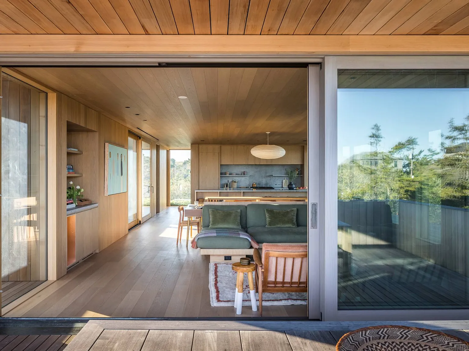 Architectural Surf Retreat on Mako Lane — Photo 4