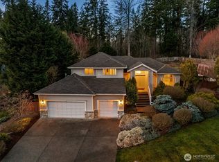 18723 3rd St E, Lake Tapps, WA 98391