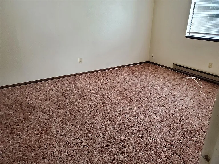 Freeman 1160 — Photo 19