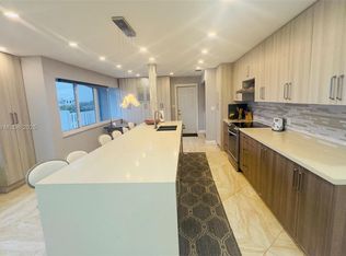 329 SE 3rd St APT 502S, Hallandale Beach, FL 33009