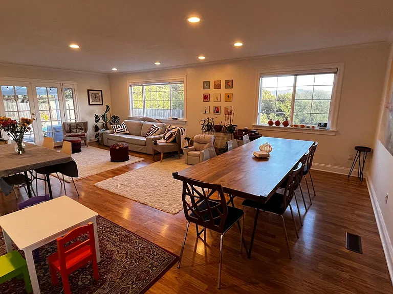 4079 Mozart Dr — Photo 1