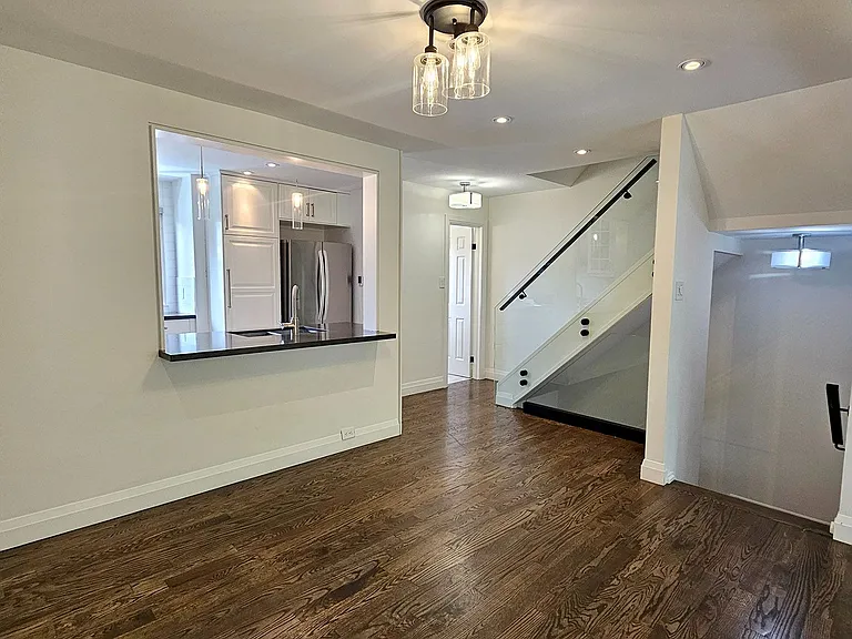 1080 Walden Cir #54 — Photo 2